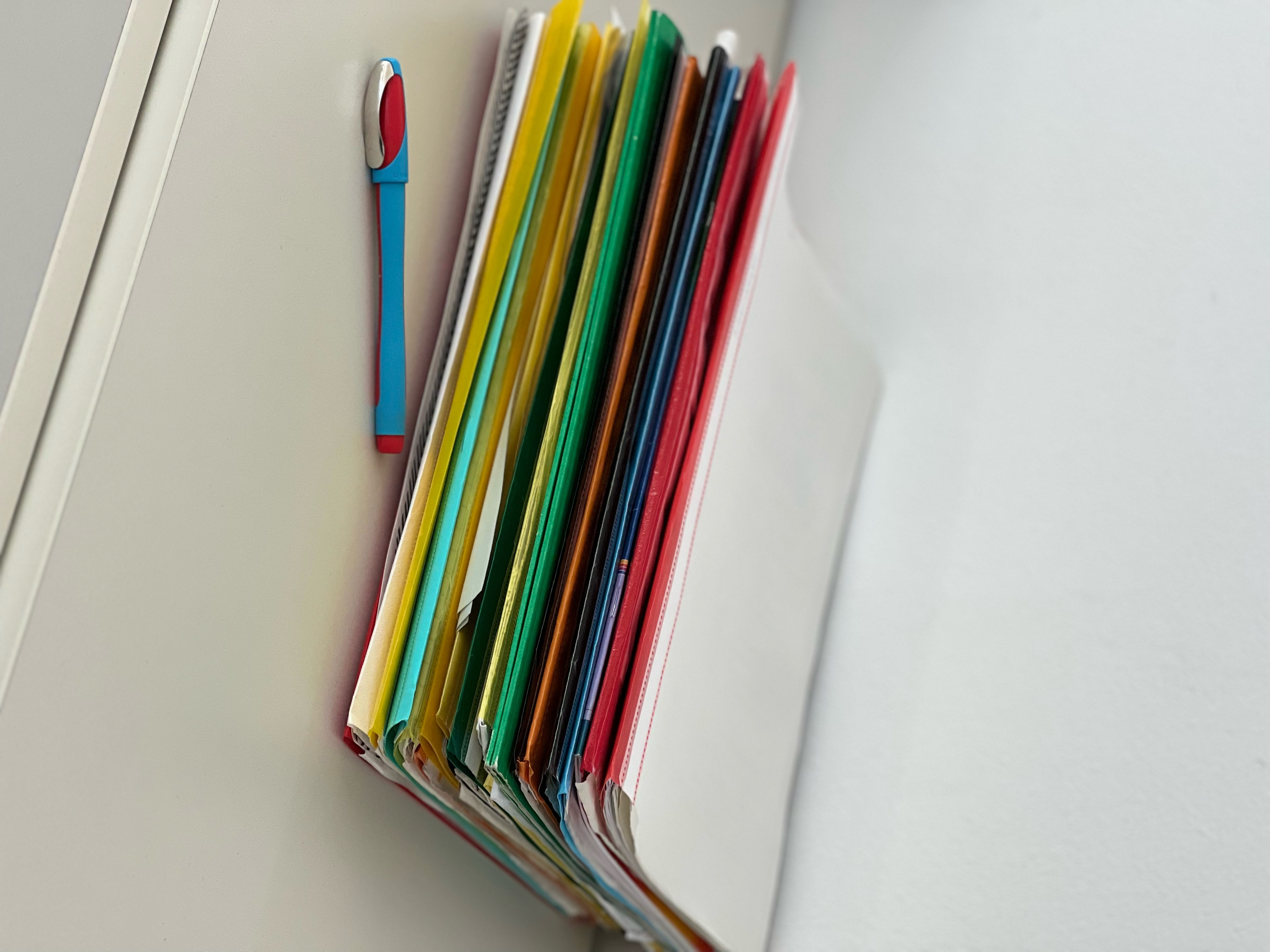 Foto eines Stapels Hefte